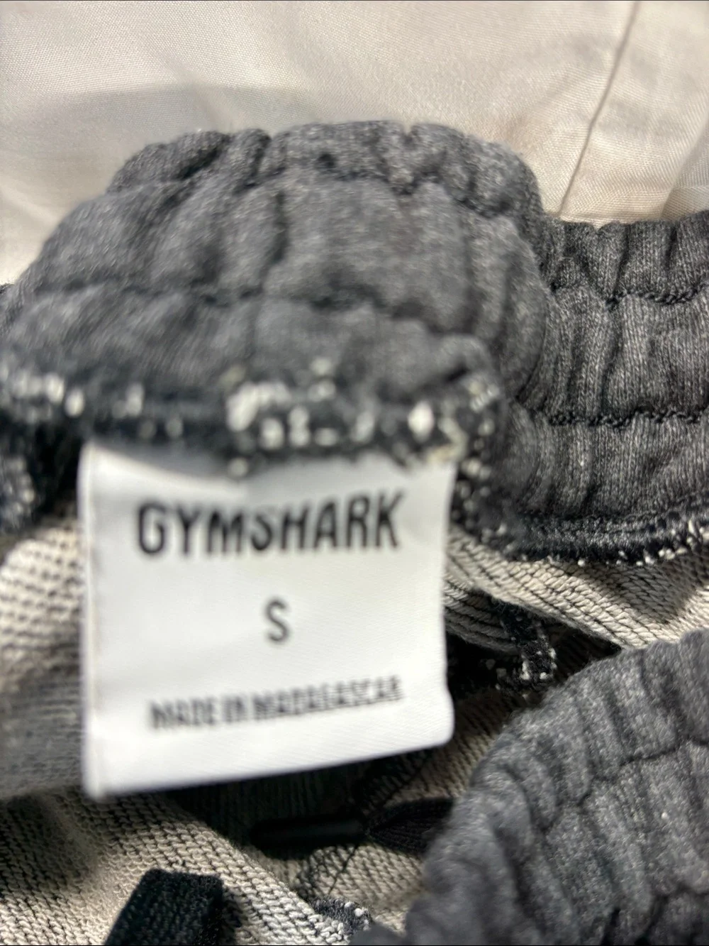 Gymshark  Charcoal Gray toe Elastic-Waist stretchy Shorts pockets size small